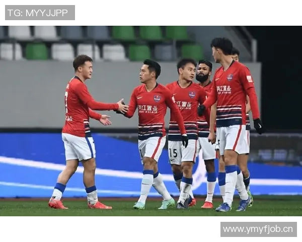 重庆篮球队的战术创新与运营体系探析如何提升球队竞争力